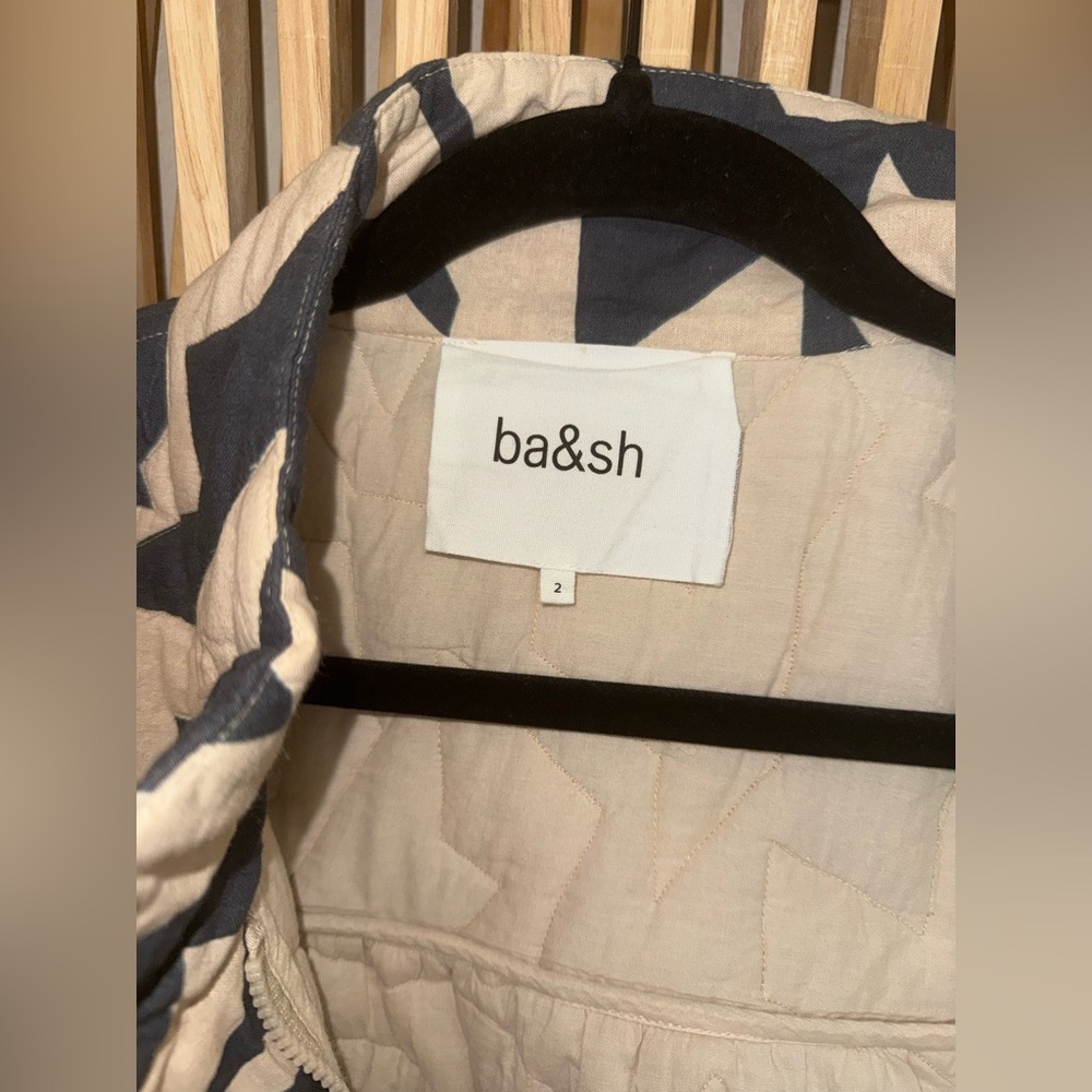 ba&sh sleeveless jacket/ vest - Picture 4 of 5